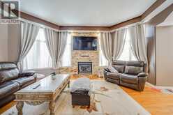 500 CLYDESDALE | Lakeshore Ontario | Slide Image Eight
