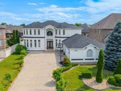 500 CLYDESDALE Lakeshore Ontario, N0R 1A0