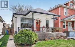 924 MARENTETTE AVENUE | Windsor Ontario | Slide Image One
