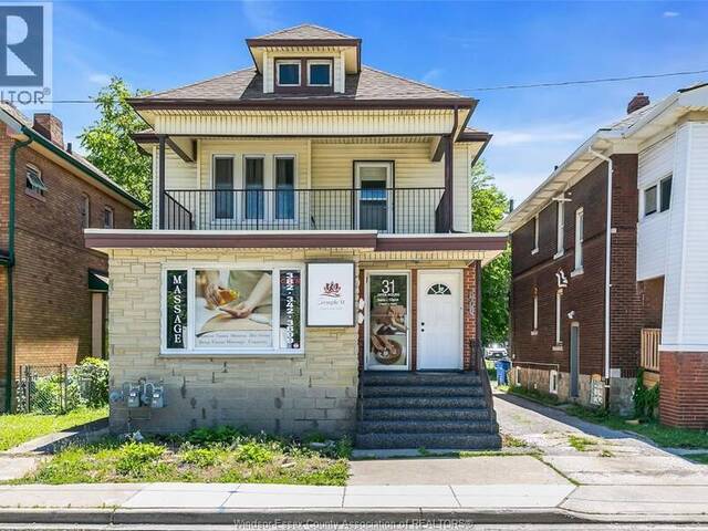 31-33 GILES East Windsor Ontario, N9A 4B6 - 6 Bedrooms Home For Sale
