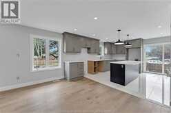 1505 MICHIGAN AVE. | LaSalle Ontario | Slide Image Eight