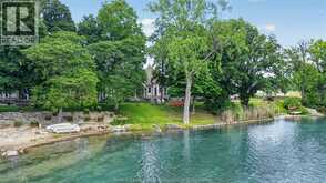 208 CRYSTAL BAY DRIVE | Amherstburg Ontario | Slide Image Two
