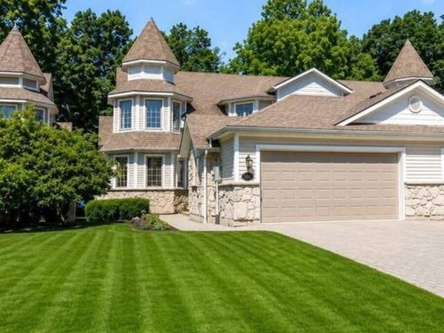 208 CRYSTAL BAY DRIVE Amherstburg Ontario, N9V 4A6 - 5 Bedrooms Waterfront Home For sale