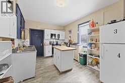 3060 Sandwich | Windsor Ontario | Slide Image Four