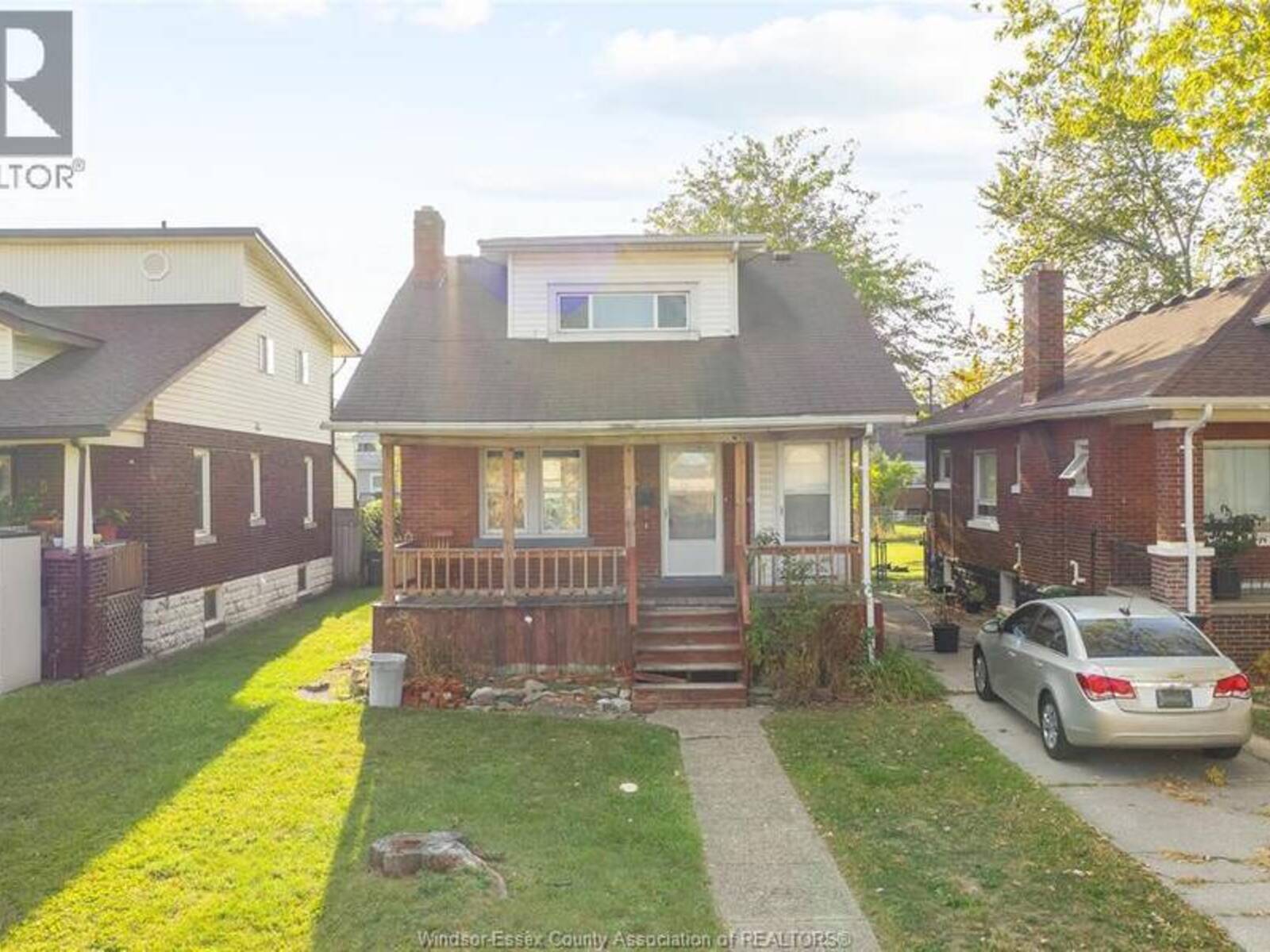 1531 WINDSOR AVENUE, Windsor, Ontario N8X 3M3