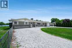 1582 County Rd 34 | Kingsville Ontario | Slide Image Thirty-two