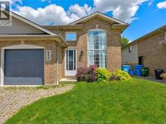 437 MERRILL AVENUE LaSalle Ontario, N9J 3R2