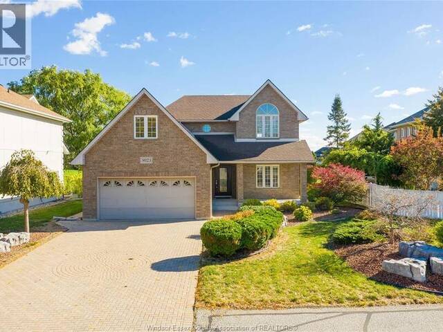 5023 SOUTHWOOD LAKES BOULEVARD Windsor Ontario, N9G 2Y1 - 5 Bedrooms Waterfront Home For sale