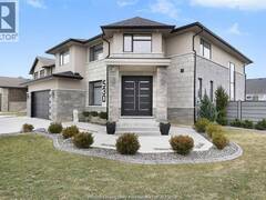 530 DONLON LaSalle Ontario, N9J 3Y3