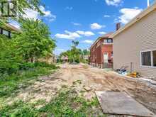 421 PARTINGTON AVENUE | Windsor Ontario | Slide Image Nine