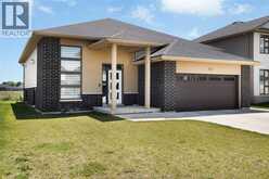 111 KINGSBRIDGE DRIVE | Amherstburg Ontario | Slide Image Two