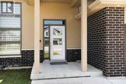 111 KINGSBRIDGE DRIVE | Amherstburg Ontario | Slide Image Five