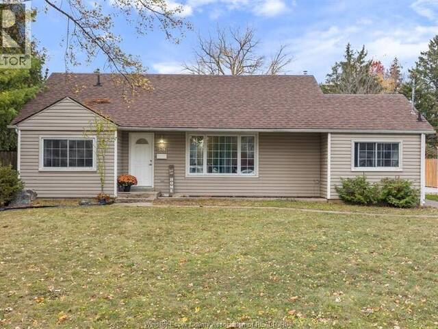 576 Ducharme Windsor Ontario, N9G 1K4 - 3 Bedrooms Home For Sale