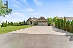 402 COUNTY RD 34 West | Essex Ontario | Slide Image Three