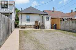 673 RANDOLPH AVENUE | Windsor Ontario | Slide Image Fourteen