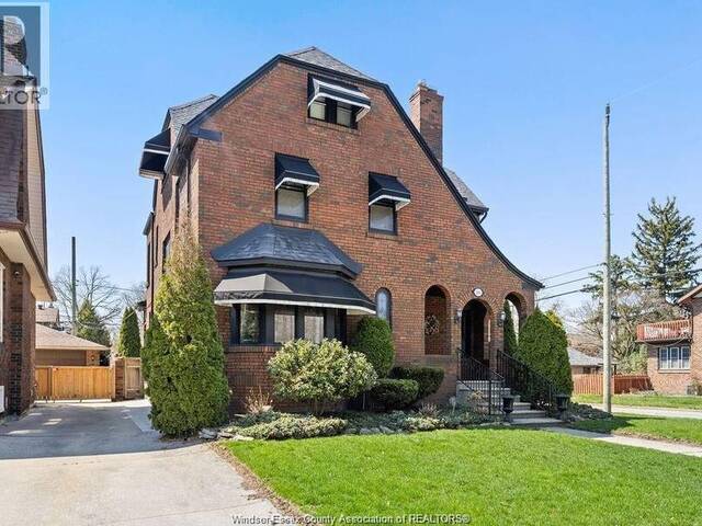 2203 VICTORIA Windsor Ontario, N8X 1R2 - 5 Bedrooms Home For Sale