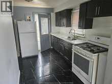 643 CHARLES STREET | Windsor Ontario | Slide Image Eleven