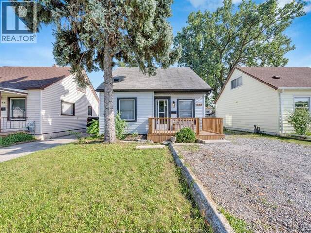 643 CHARLES STREET Windsor Ontario, N8X 3G6 - 3 Bedrooms Home For Sale