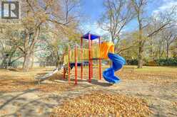 3076 SANDWICH | Windsor Ontario | Slide Image Thirty-five