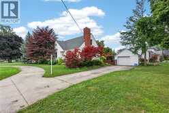 4171 ROSELAND DRIVE West | Windsor Ontario | Slide Image Four