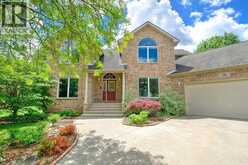 36 Meadow LANE | Essex Ontario | Slide Image One