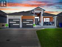 157 TOWNSVIEW | Essex Ontario | Slide Image One