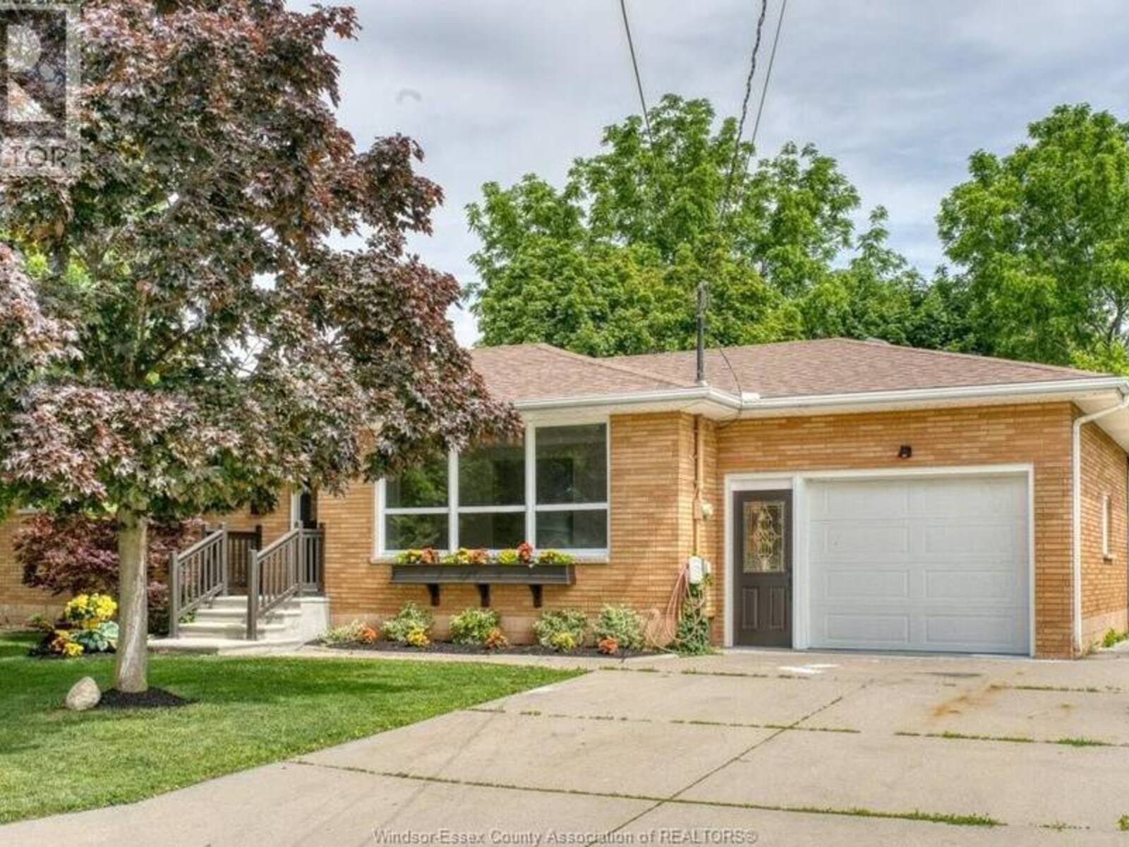 68 MCCALLUM, Kingsville, Ontario N9Y 1C2