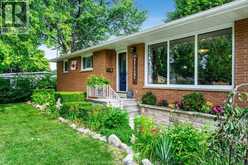 166 Kael CRESCENT | Harrow Ontario | Slide Image Three