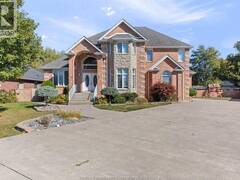 21 LAURENTIA DRIVE Tilbury Ontario, N0P 2L0