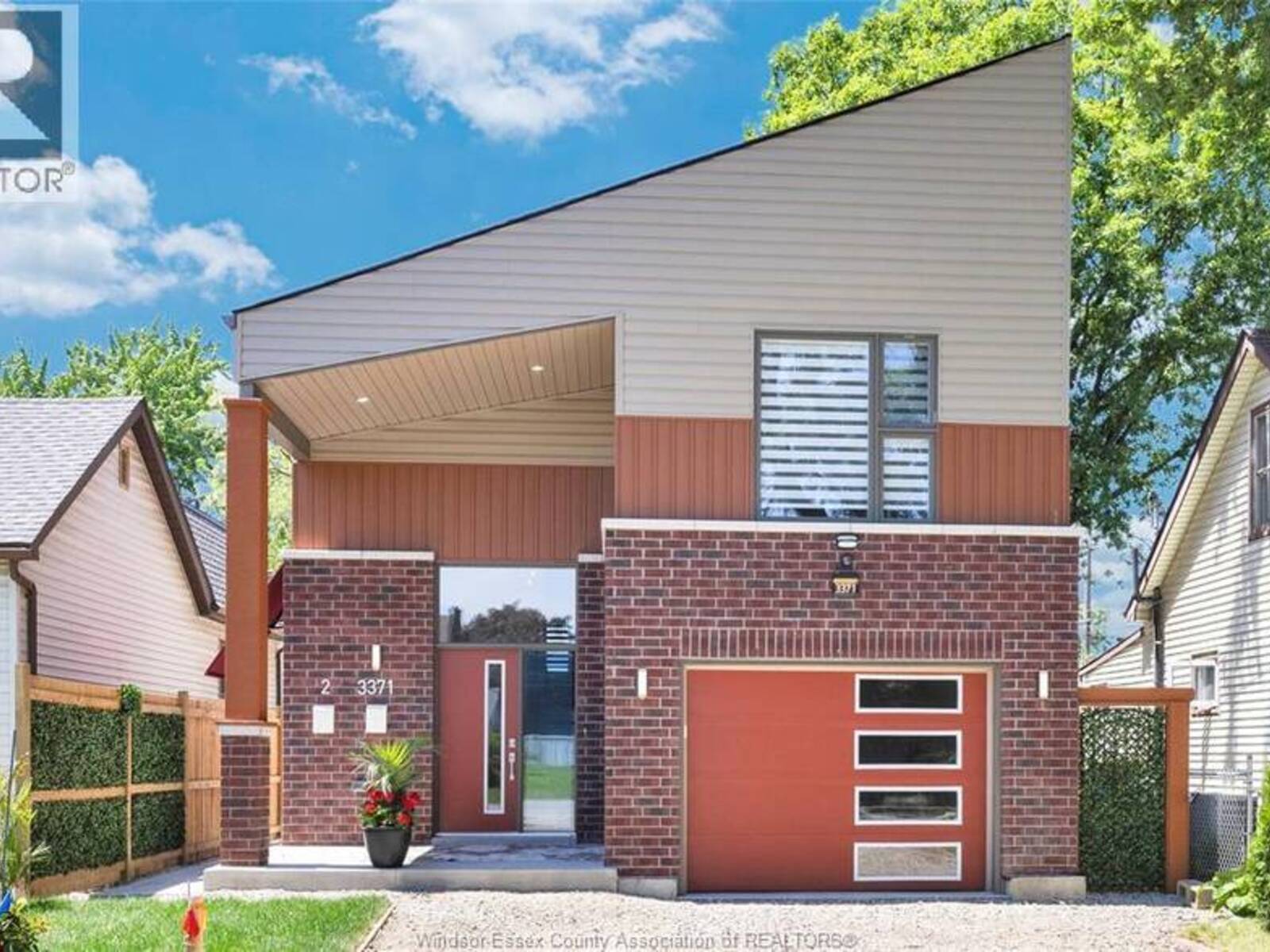 3371 BYNG, Windsor, Ontario N8W 3H3