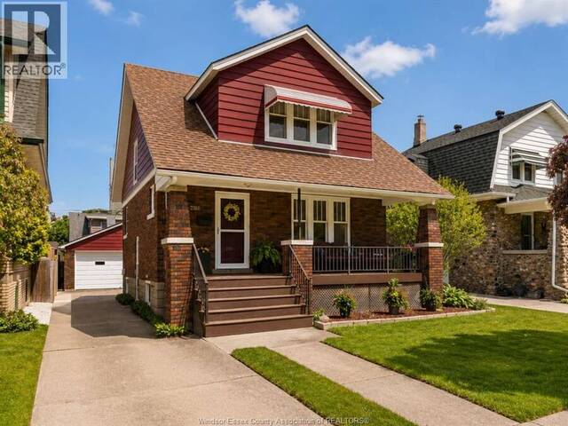 2306 LINCOLN ROAD Windsor Ontario, N8W 2R5 - 3 Bedrooms Home For Sale