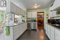 858 CHILVER | Windsor Ontario | Slide Image Nine