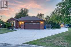 113 BEACH COURT | Lakeshore Ontario | Slide Image Two