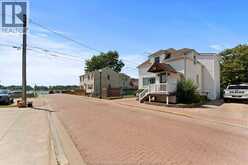74 GORE STREET | Amherstburg Ontario | Slide Image Four
