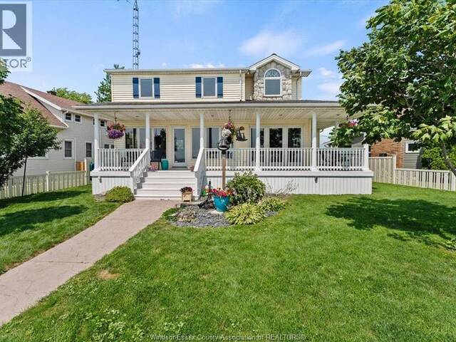 433 LAKE CREST COURT Harrow Ontario, N0R 1G0 - 3 Bedrooms Waterfront Home For sale