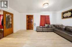 2605 ASKIN AVENUE | Windsor Ontario | Slide Image Five