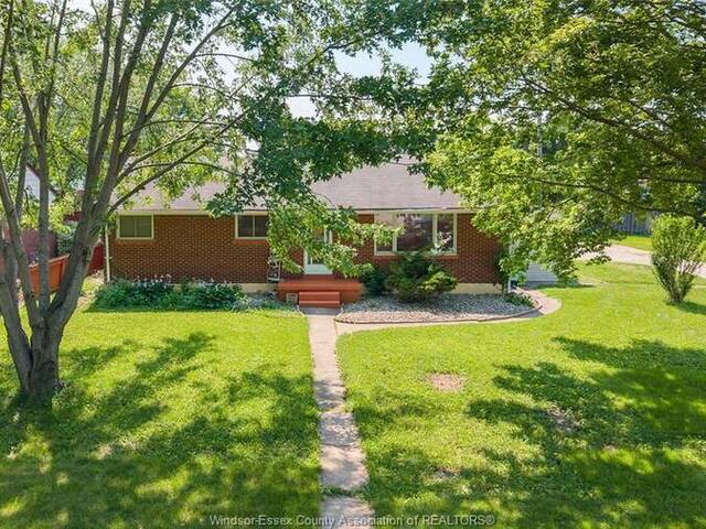 2605 ASKIN AVENUE Windsor Ontario, N9E 3H8 - 7 Bedrooms Home For Sale