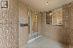1077 HACIENDA WAY | Windsor Ontario | Slide Image Six