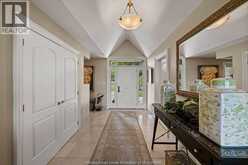 1695 HERITAGE | Kingsville Ontario | Slide Image Seven