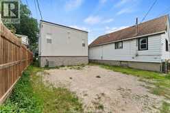 1565 GLADSTONE AVENUE | Windsor Ontario | Slide Image Forty