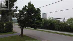 3067-3069 RUSSELL STREET | Windsor Ontario | Slide Image Twelve