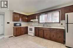 748 PIERRE | Windsor Ontario | Slide Image Ten