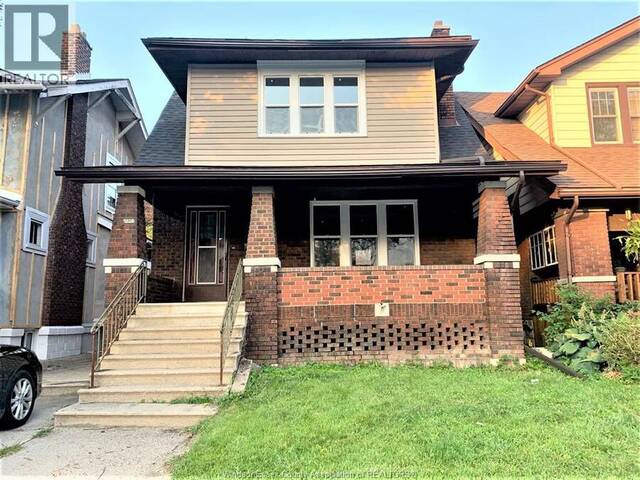 1076 DOUGALL Windsor Ontario, N9A 4R5 - 4 Bedrooms Home For Sale