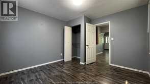 377 CHAPPELL | Windsor Ontario | Slide Image Thirteen