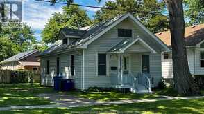377 CHAPPELL | Windsor Ontario | Slide Image One