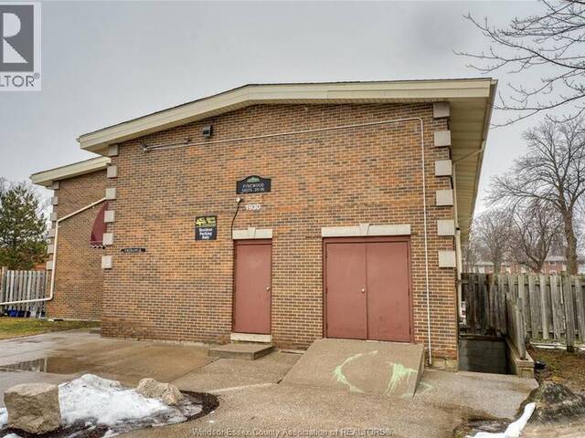 1930 COLUMBIA COURT Unit# 34 Windsor Ontario, N9E 1B1 - 2 Bedrooms Condo For Sale