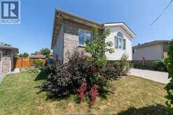 1752 VICKY CIRCLE | Windsor Ontario | Slide Image Four
