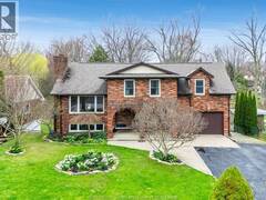 122 Augustine Kingsville Ontario, N9Y 1C5