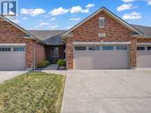 640 COMMISSO CRESCENT | LaSalle Ontario | Slide Image Two