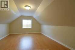 825 BRANT | Windsor Ontario | Slide Image Eighteen
